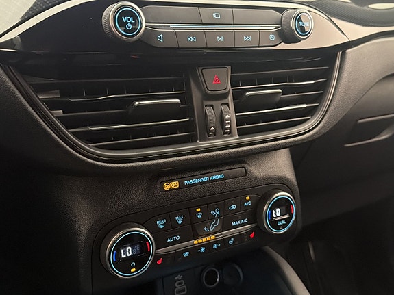 Ford Kuga 22 of 30