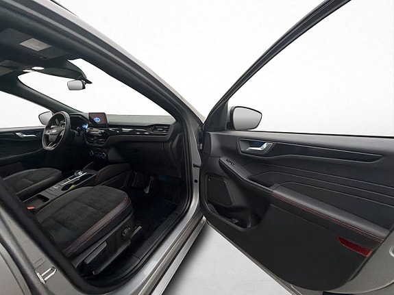 Ford Kuga 12 of 30