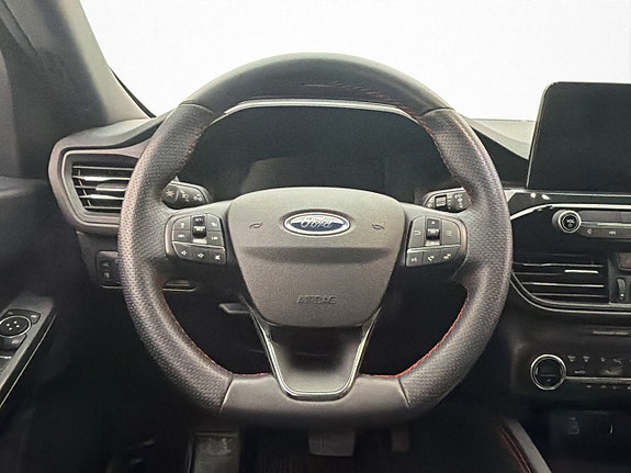 Ford Kuga 10 of 30