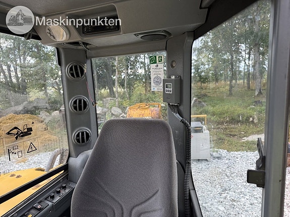 Bandgrävare Volvo ECR58 12 of 27