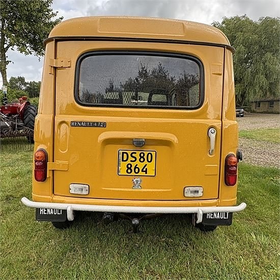 Renault VAN 4 4 of 17
