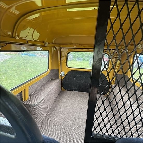 Renault VAN 4 13 of 17