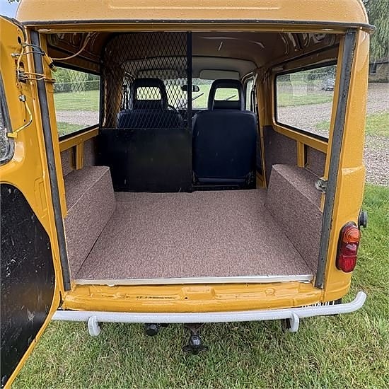 Renault VAN 4 5 of 17