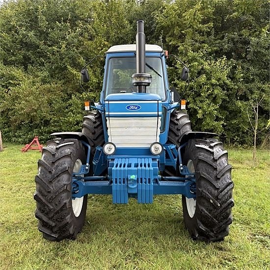 Ford TW15 - ZF 4WD-system 7 of 25
