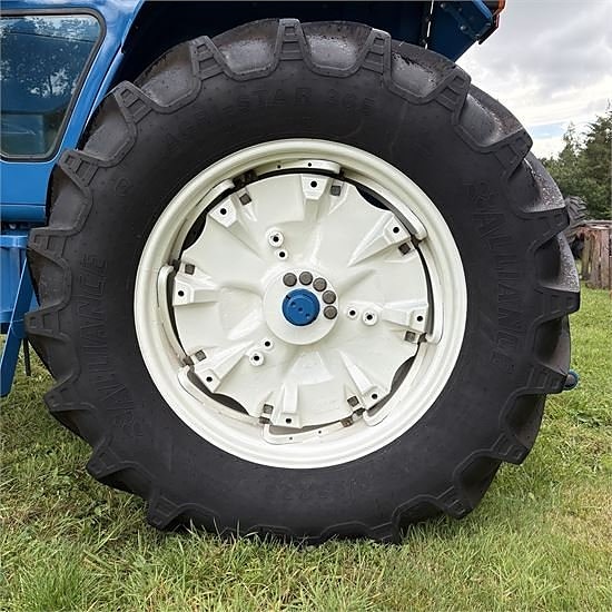 Ford TW15 - ZF 4WD-system 24 of 25