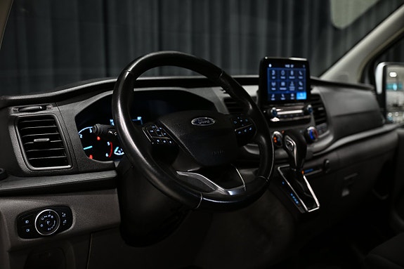 Ford Transit Custom 18 of 30