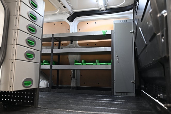 Ford Transit Custom 12 of 30