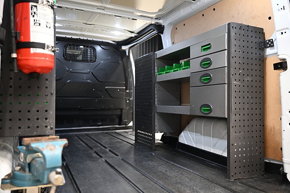Ford Transit Custom 9 of 30