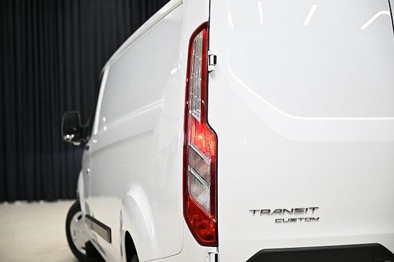 Ford Transit Custom 15 of 30
