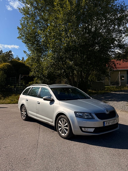 Skoda Octavia 3 of 7