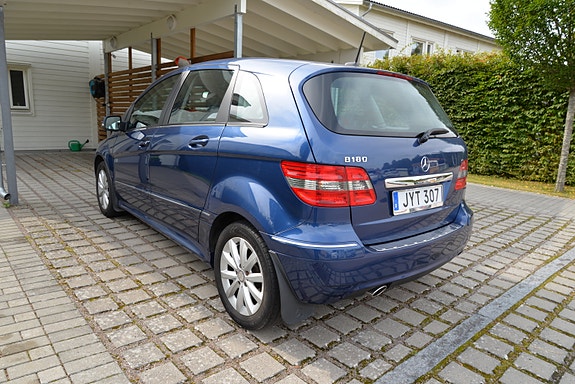 Mercedes-Benz B180 5 of 5