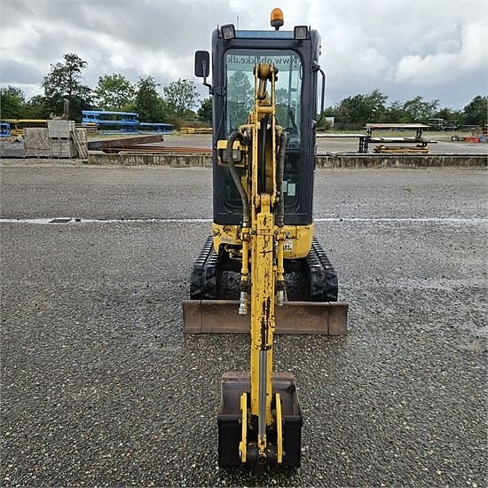 Komatsu PC18 MR-2 - Minigravemaskine / mini excavator 1,8 to 8 of 30
