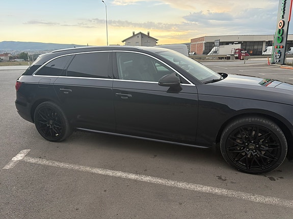 Audi A4 6 of 8