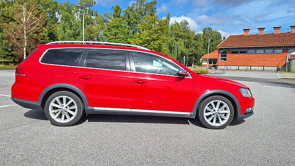Volkswagen Passat Alltrack 6 of 15