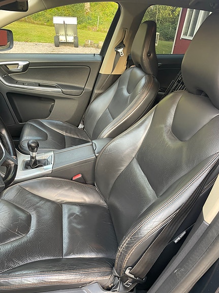Volvo XC60 10 of 11