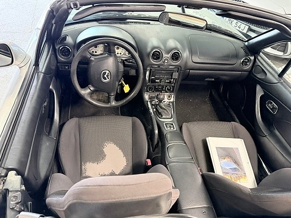 Mazda MX-5 7 of 11