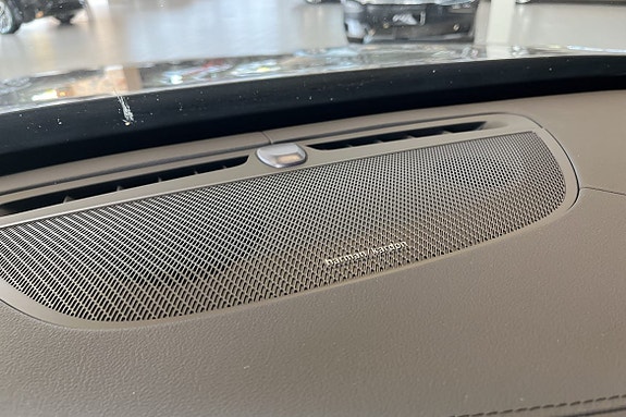 Volvo XC90 16 of 18
