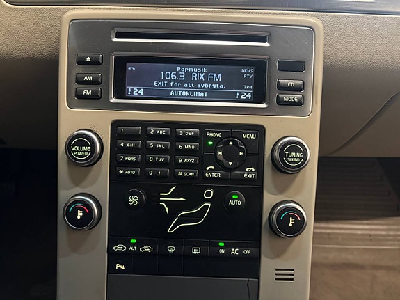 Volvo V70 7 of 9