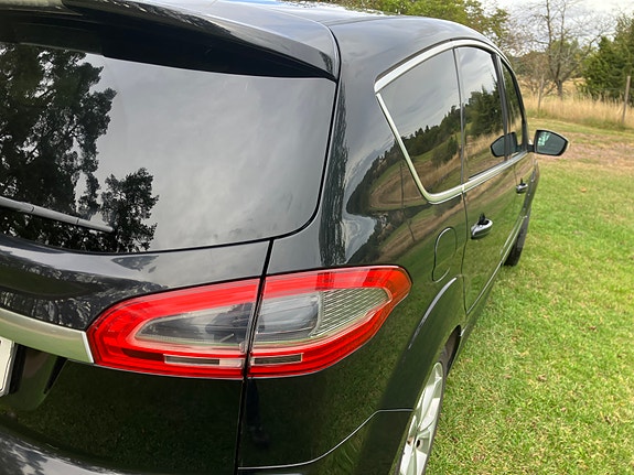 Ford S-MAX 4 of 10