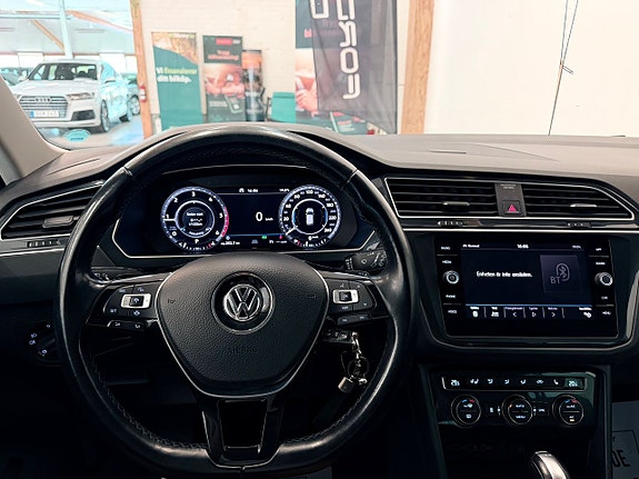 Volkswagen Tiguan 13 of 24