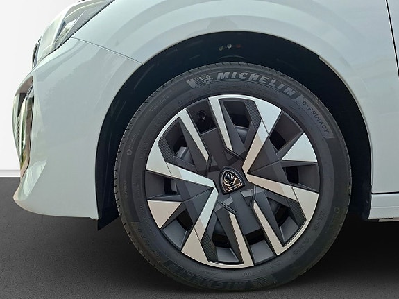 Peugeot 208 5 of 10