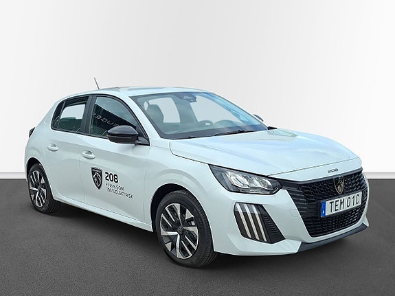 Peugeot 208 3 of 10