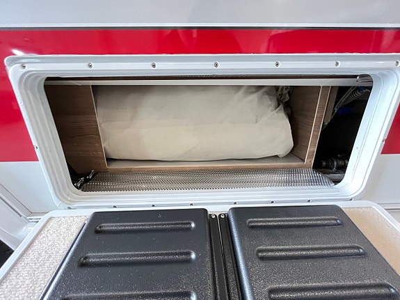 Kabe Classic 660 GDL KS / Alde / Barnkammare / Ugn / Förtält 5 of 20