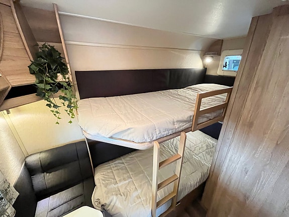 Kabe Classic 660 GDL KS / Alde / Barnkammare / Ugn / Förtält 18 of 20