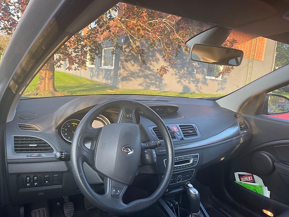 Renault Megane III 5 of 7