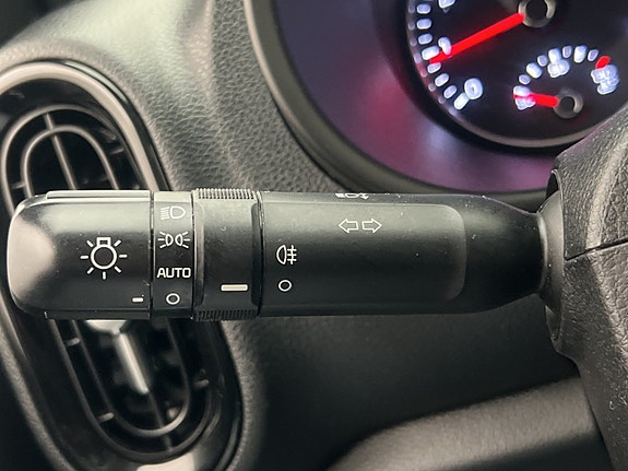 Kia Picanto 23 of 29