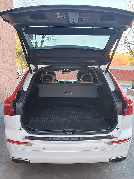 Volvo XC60 14 of 16