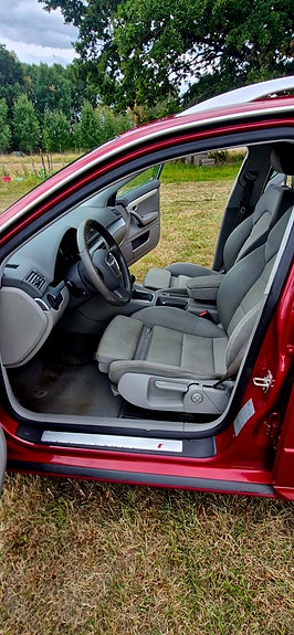 Audi A4 5 of 7