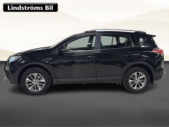 Toyota RAV4 6 of 19