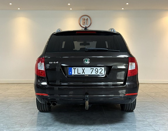 Skoda Superb 7 of 19