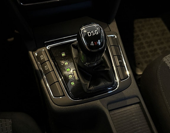 Skoda Superb 17 of 19