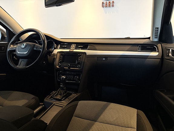 Skoda Superb 12 of 19