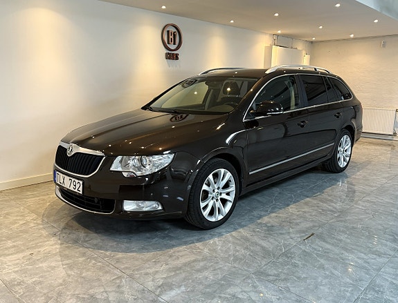 Skoda Superb 2 of 19