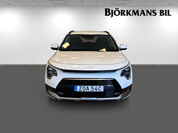 Kia Niro 2 of 16