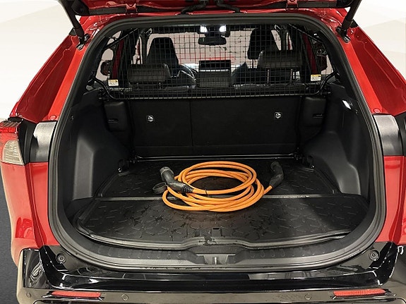 Toyota RAV4 Plug-in Hybrid 12 of 20
