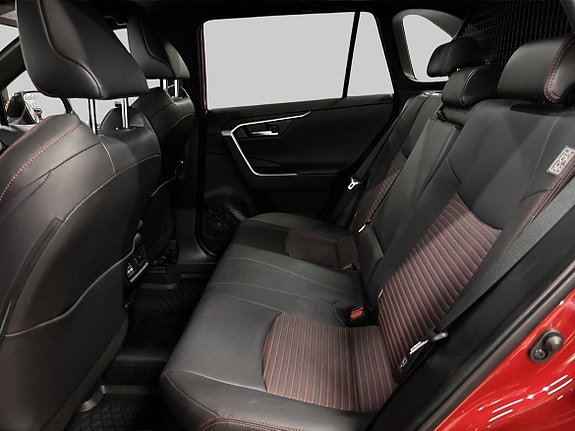 Toyota RAV4 Plug-in Hybrid 10 of 20