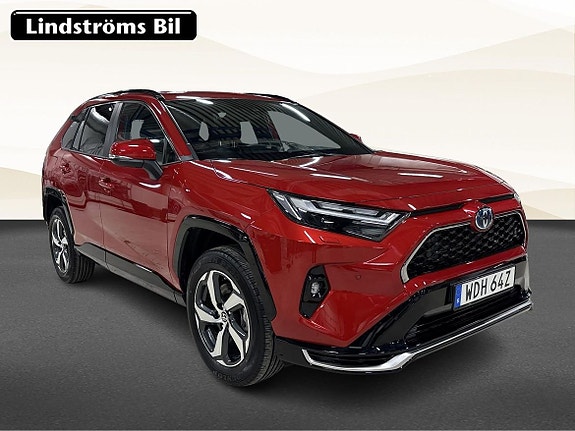 Toyota RAV4 Plug-in Hybrid 3 of 20