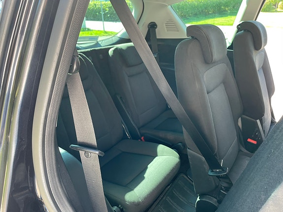 Ford S-MAX 4 of 6