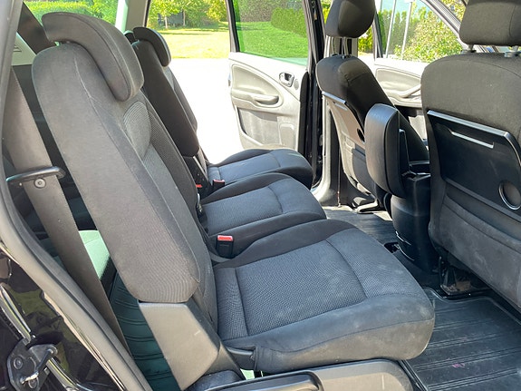 Ford S-MAX 5 of 6