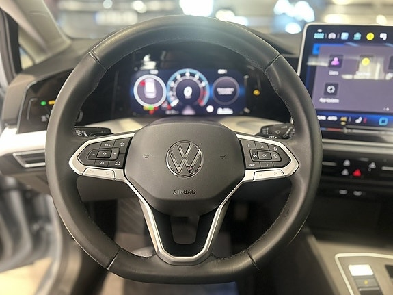 Volkswagen Golf I 16 of 18