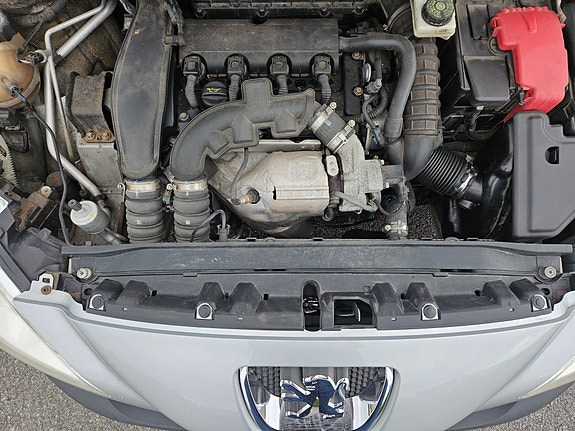 Peugeot 308 SW 22 of 30