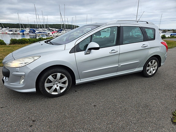 Peugeot 308 SW 6 of 30
