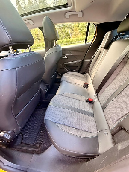 Peugeot 208 6 of 6