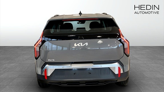 Kia EV3 7 of 11