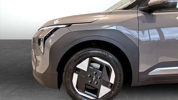 Kia EV3 9 of 11
