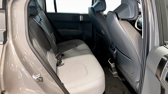 Kia EV3 5 of 11
